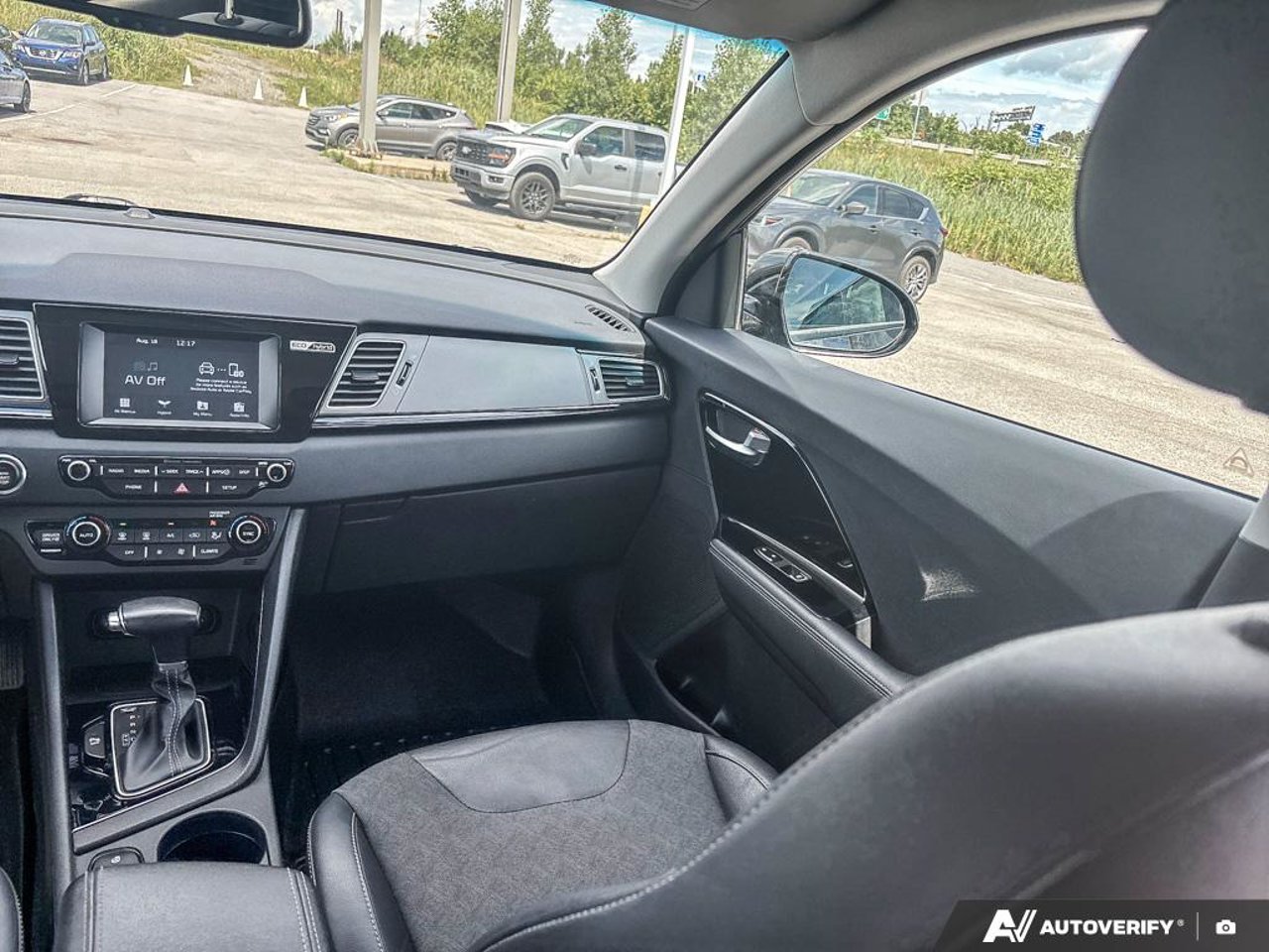 Kia Niro KNDCC3LC2K5273975 2019 Gris Mirabel - photo #27