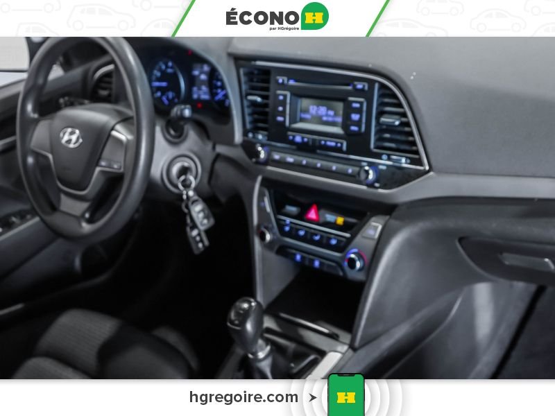 2017 Hyundai Elantra Silver Laval - photo #20