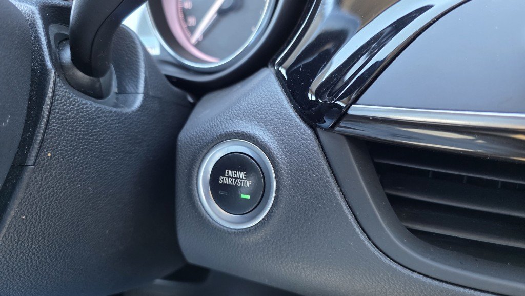 BUICK ENVISION Preferred AWD 2020 Blanc Mont-Laurier - photo #28