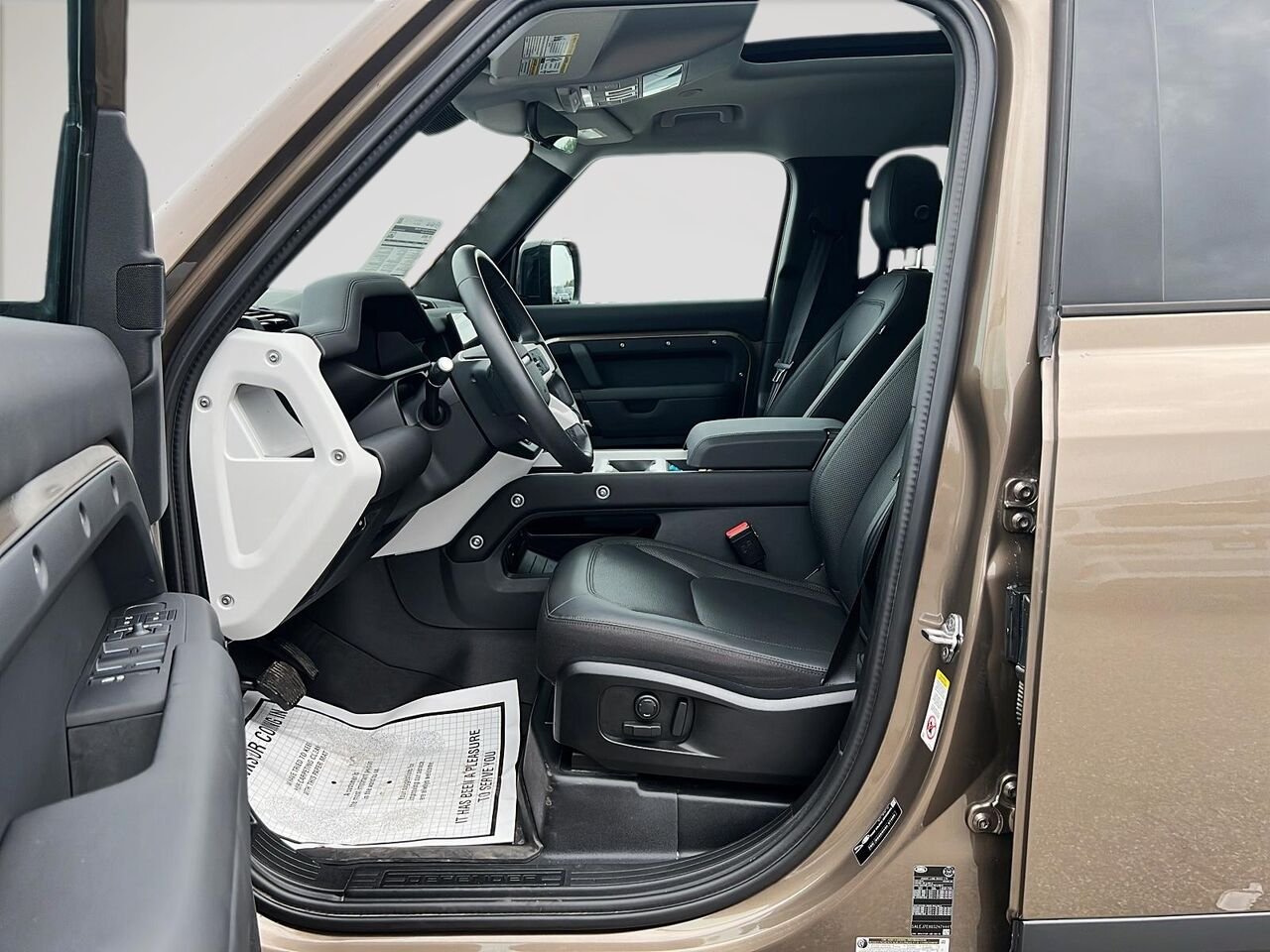 Land Rover Defender 110S 2025 Beige Québec - photo #8
