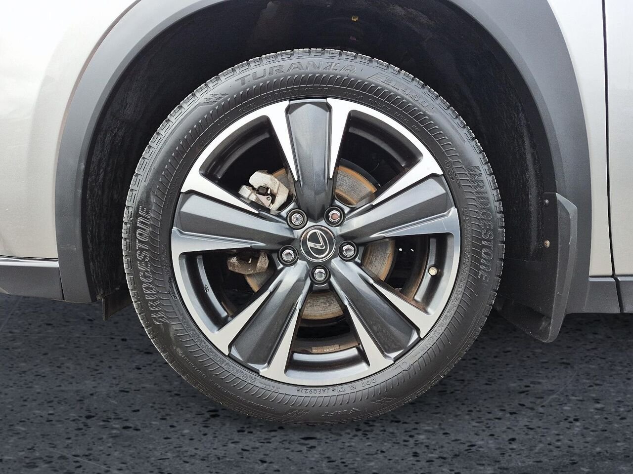 Lexus UX 26984B | UX 250h CVT ** ENTIEREMENT EQUIPE ** TOIT OUVRANT ** CARFAX CLEAN ** 2021 Gris Saint-Jérôme - photo #23