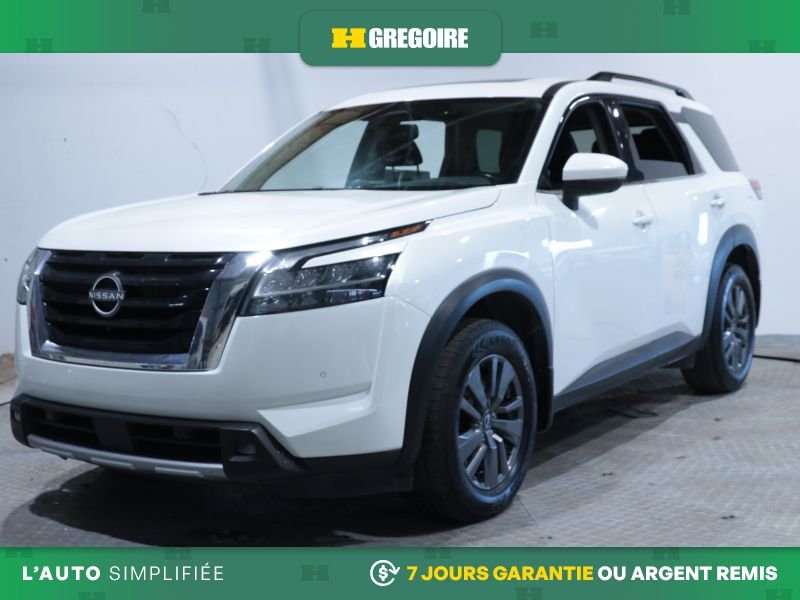 Nissan Pathfinder SV 4WD AUTO AC MAGS TOIT CAM RECULE BLUETOOTH 2022 Blanc