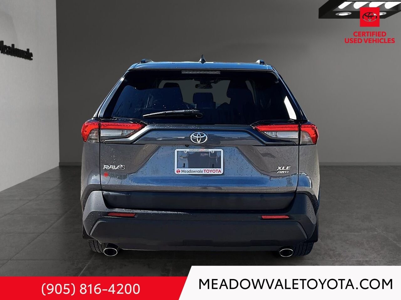 2024 Toyota RAV4 One Owner, Clean Car Fax, Power Sunroof, Power Trunk, Power Seat Grey Mississauga - photo #4
