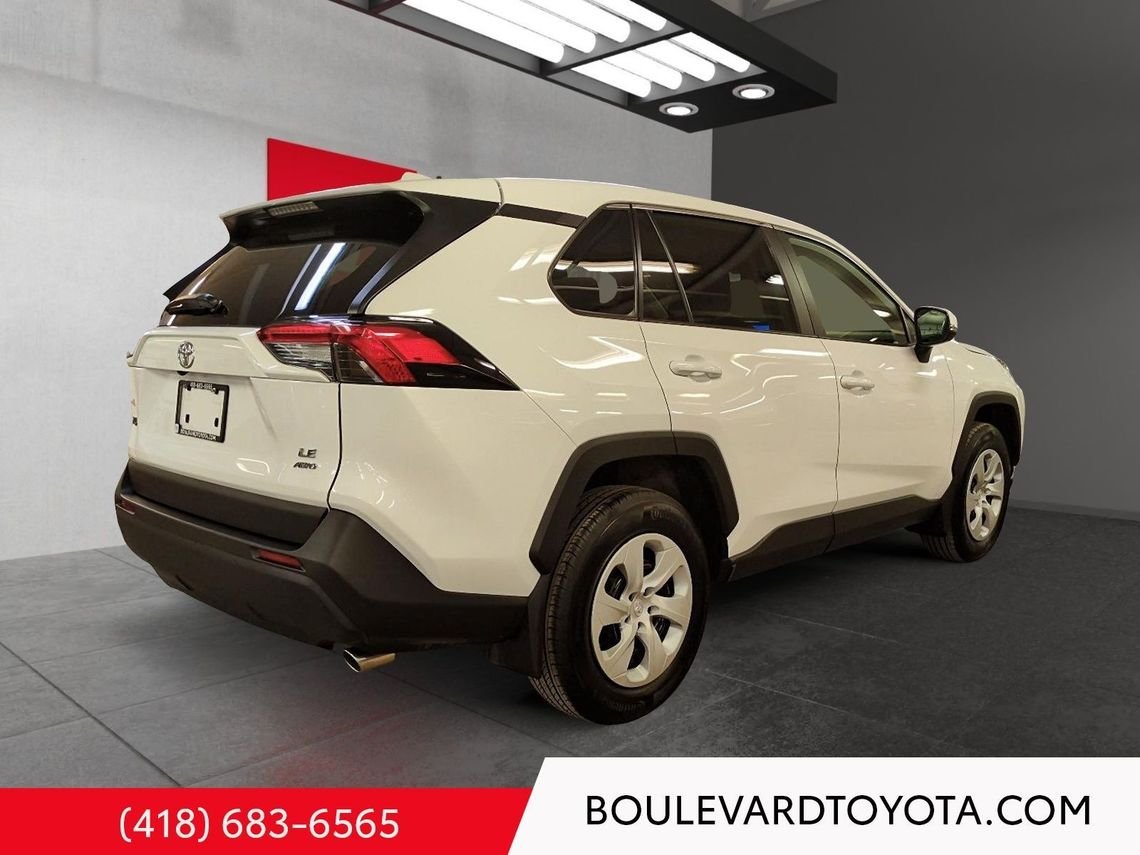 2024 Toyota RAV4 531704-48 | LE White Québec - photo #3