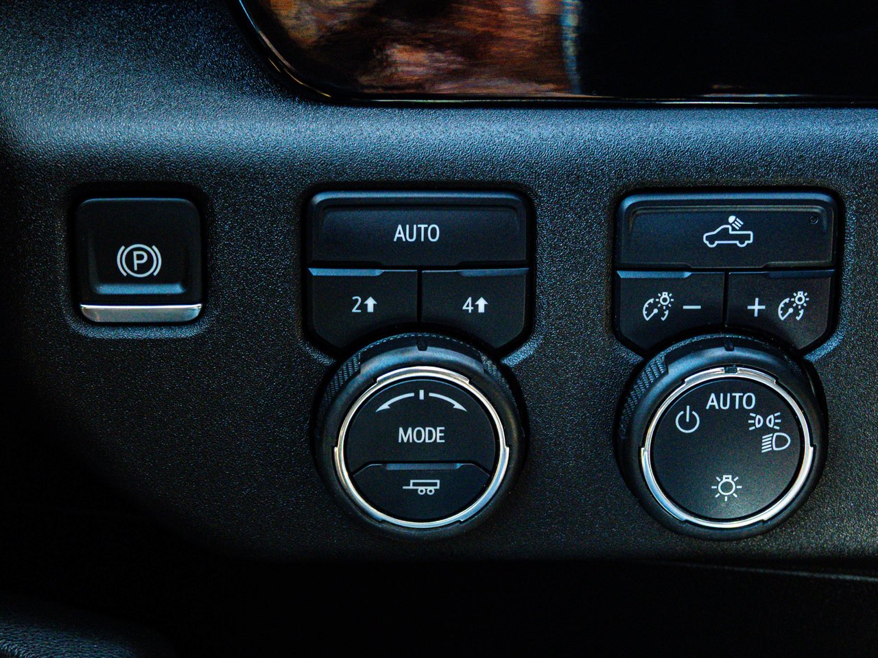 2025 Chevrolet Silverado 1500 4WD Crew Cab 147 LT Grey Sherwood Park - photo #20