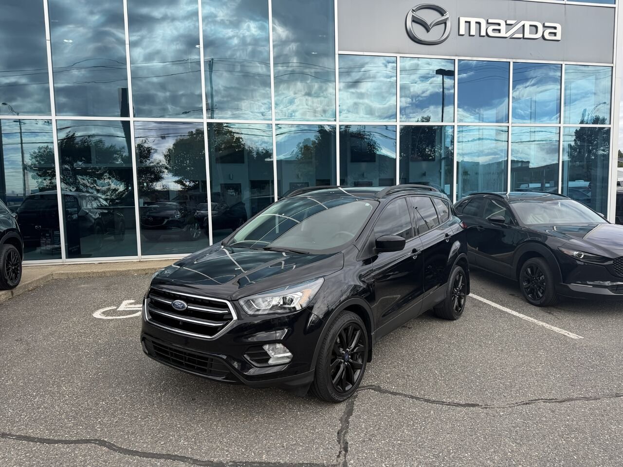 2019 Ford Escape Black Ste-Marie - photo #0