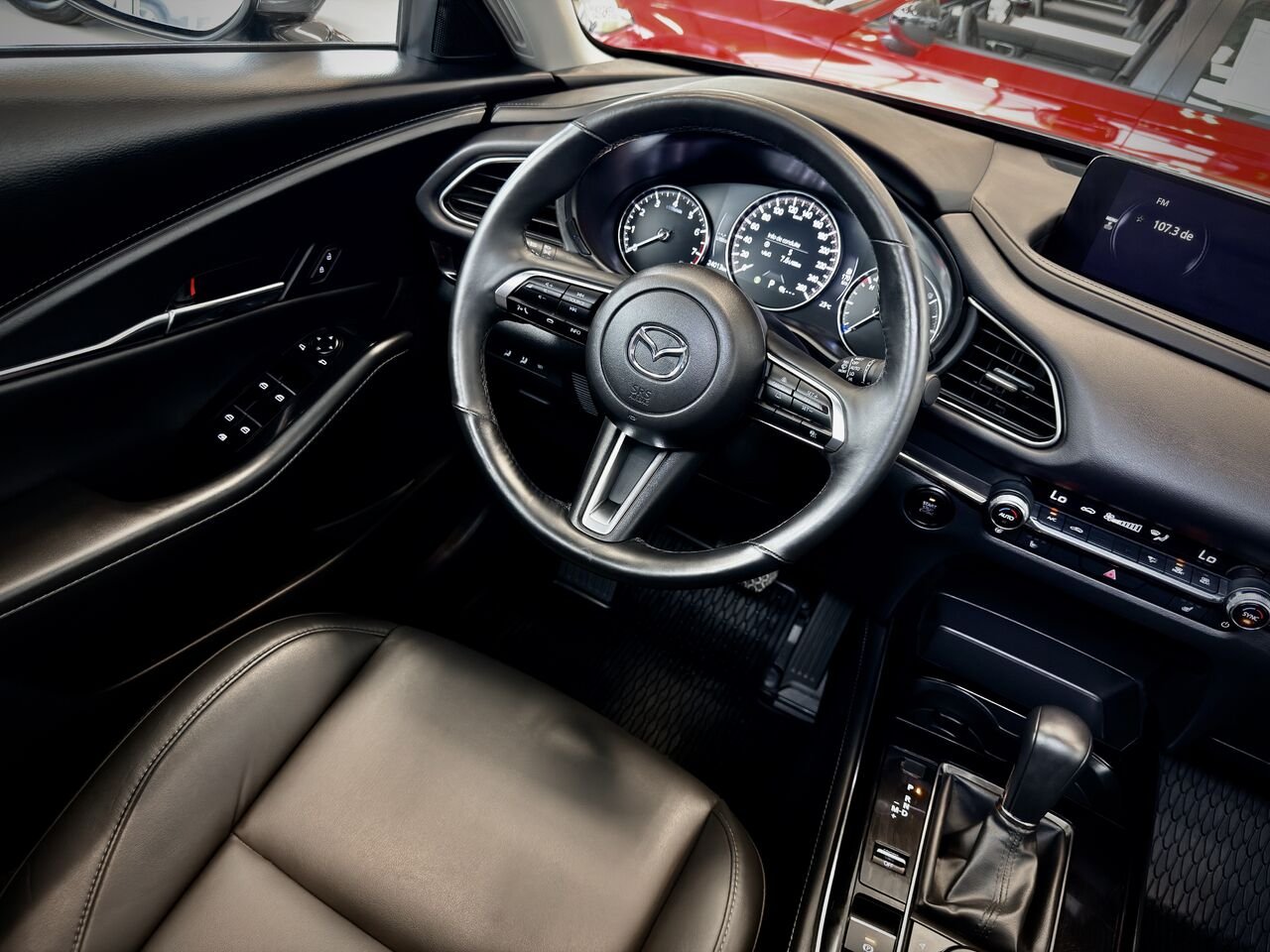 2024 Mazda CX-30 Grey Notre-Dame-des-Prairies - photo #19