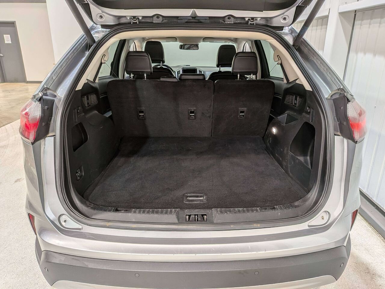2023 Ford Edge SEL AWD Silver Val-David - photo #8