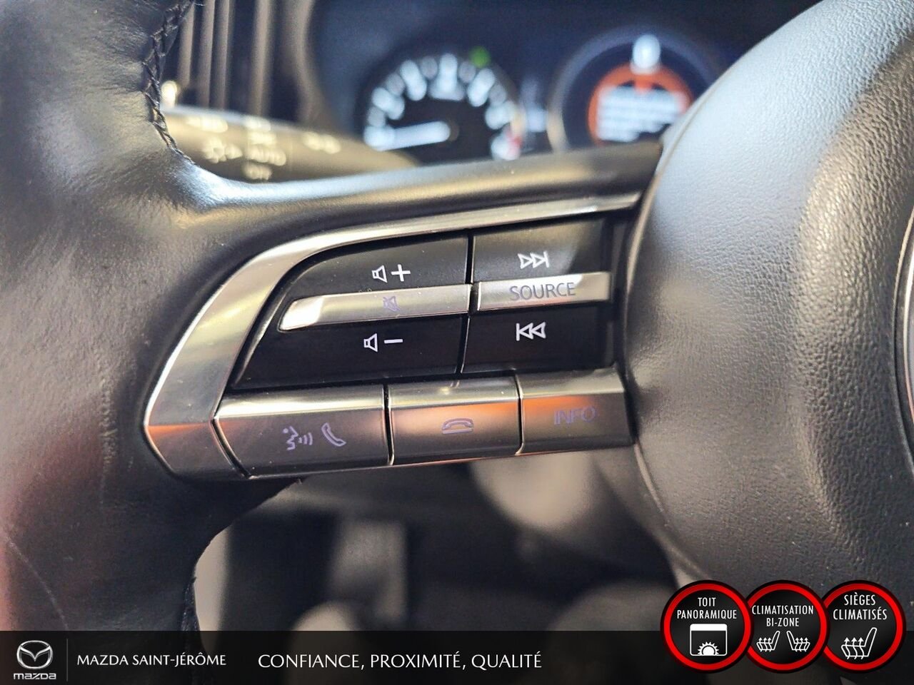 Mazda CX-50 GT | TOIT PANORAMIQUE | CUIR | AWD | 2023 Blanc Saint-Jérôme - photo #14