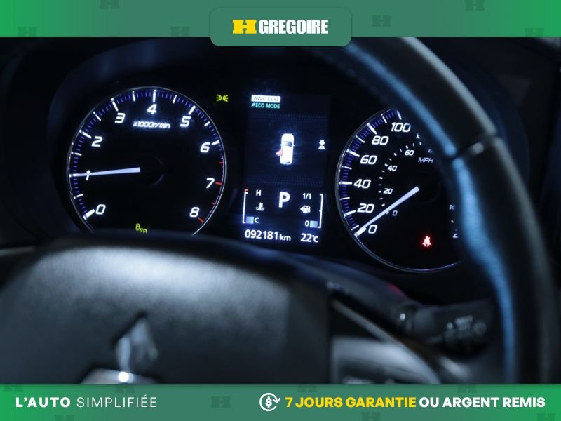 Mitsubishi Outlander 822416A | EX-L AWD AUTO AC CUIR TOIT MAGS CAM RECULE 2020 Blanc Laval - photo #19