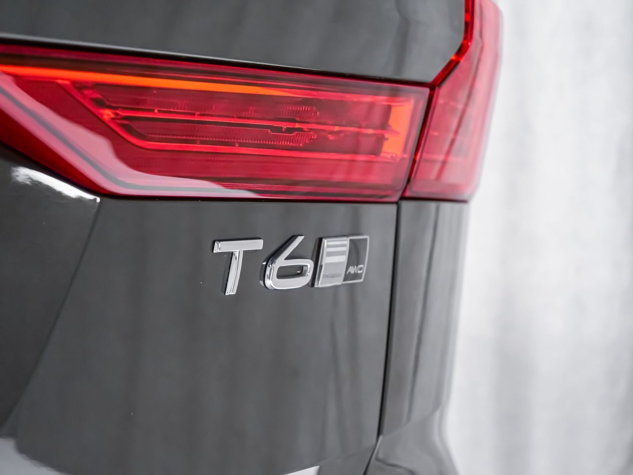 Volvo XC60 T6 INSCRIPTION CLIMATE VISION CONVENIENCE 2018 Gris Montréal - photo #9