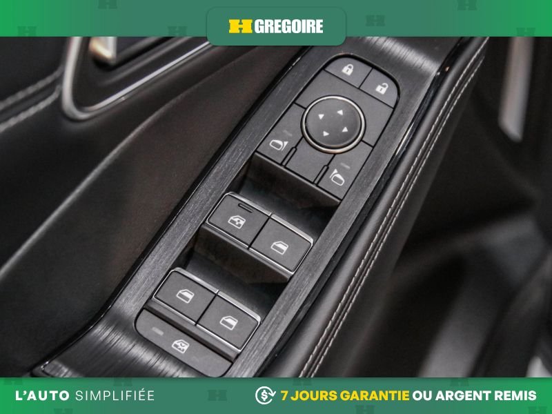 Nissan Rogue 2025 Blanc Laval - photo #11