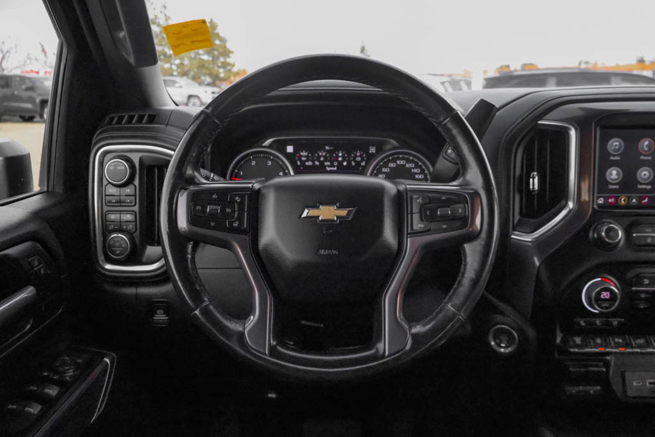 2022 Chevrolet Silverado 3500HD 4WD Crew Cab 159 High Country Black Sherwood Park - photo #19