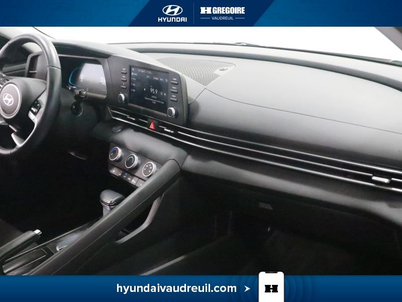 Hyundai Elantra 2025 Blanc Blainville - photo #28