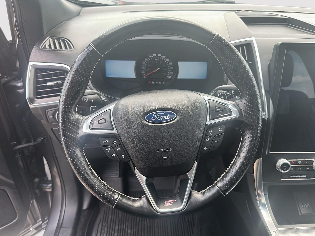 Ford Edge 2022 Gris Rouyn-Noranda - photo #9