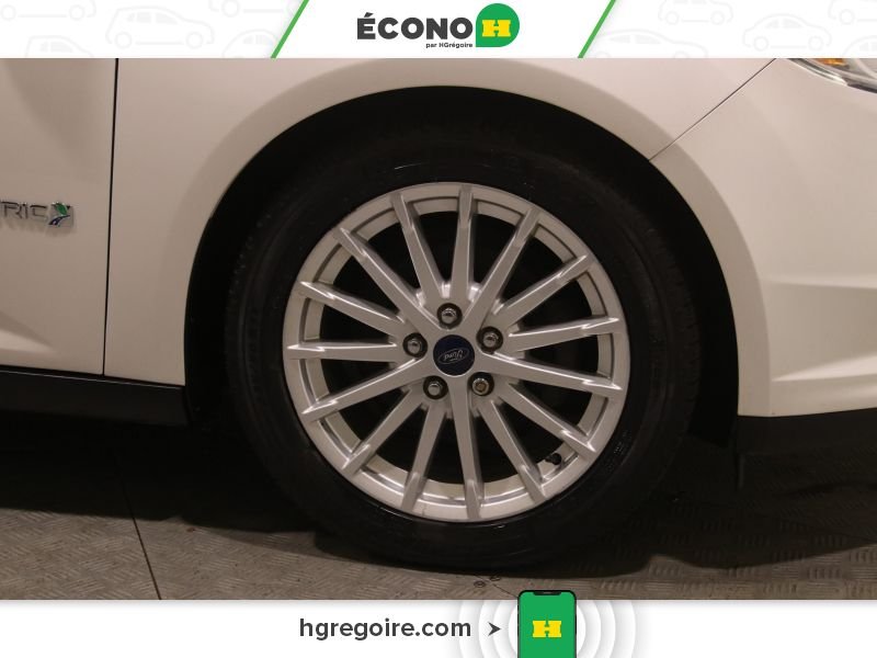 2018 Ford Focus White Laval - photo #27