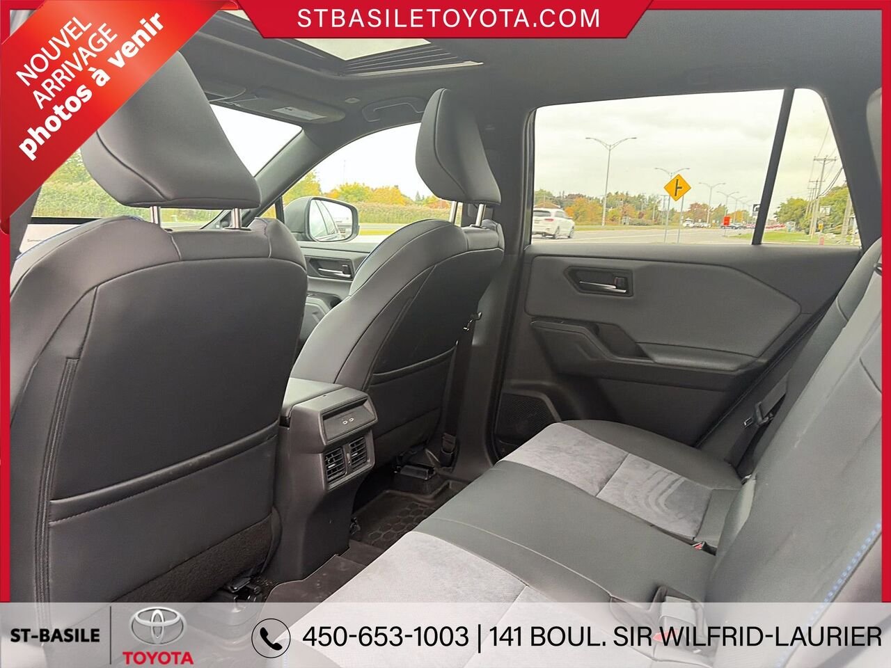 TOYOTA RAV4 Hybride 2026 Gris Saint-Basile-le-Grand - photo #9