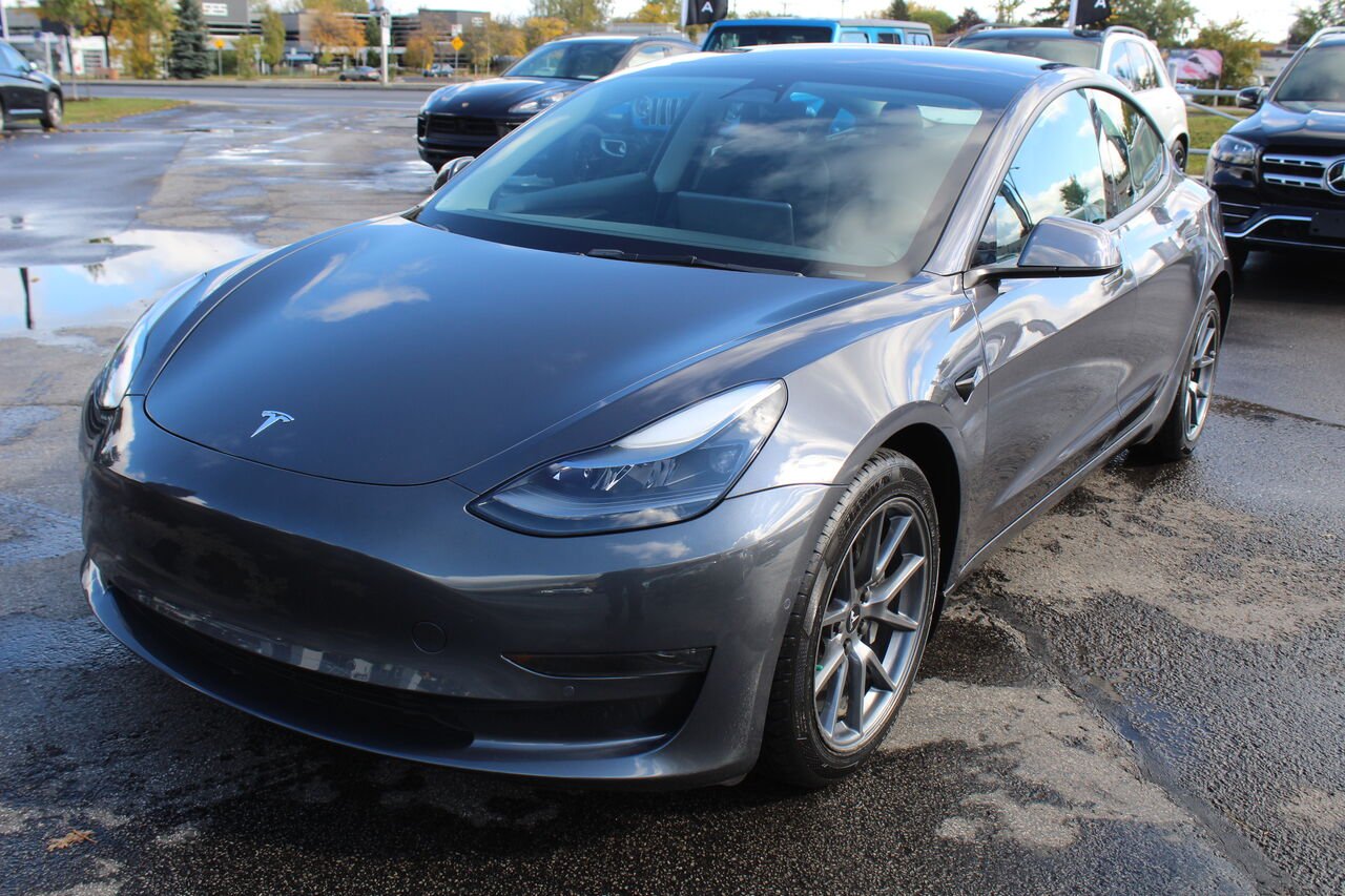 Tesla Model 3 VIN: 5YJ3E1EA9NF352606 2022 Gris Sainte-Rose - photo #1