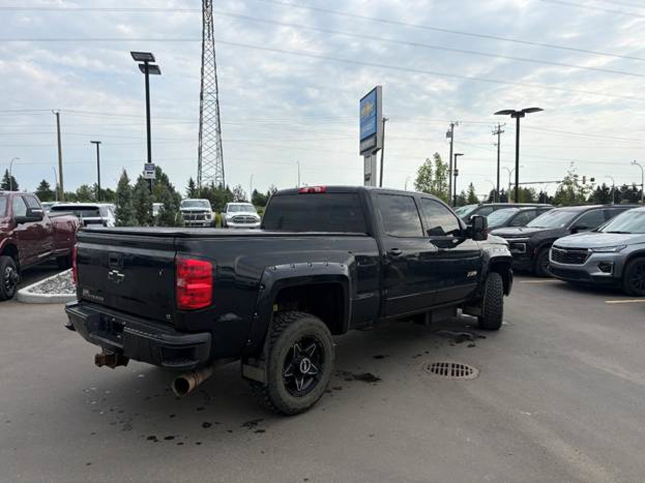 2016 Chevrolet Silverado 2500HD 4WD Crew Cab 153 LT Black Sherwood Park - photo #4