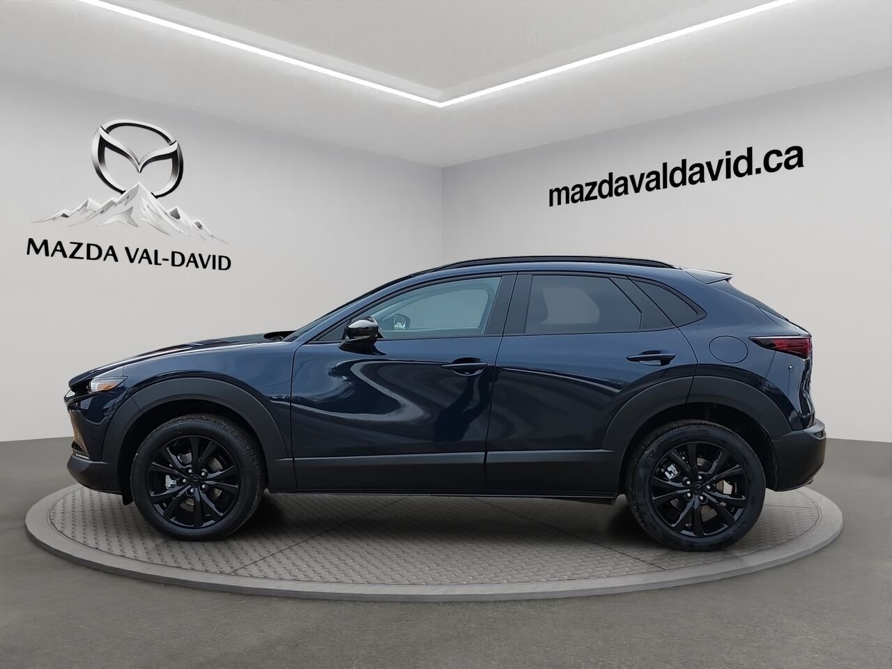 Mazda CX-30 Gs, awd, sièges, volant et rétroviseurs chauffants 2026 Bleu cristal foncé mica Val-David - photo #1