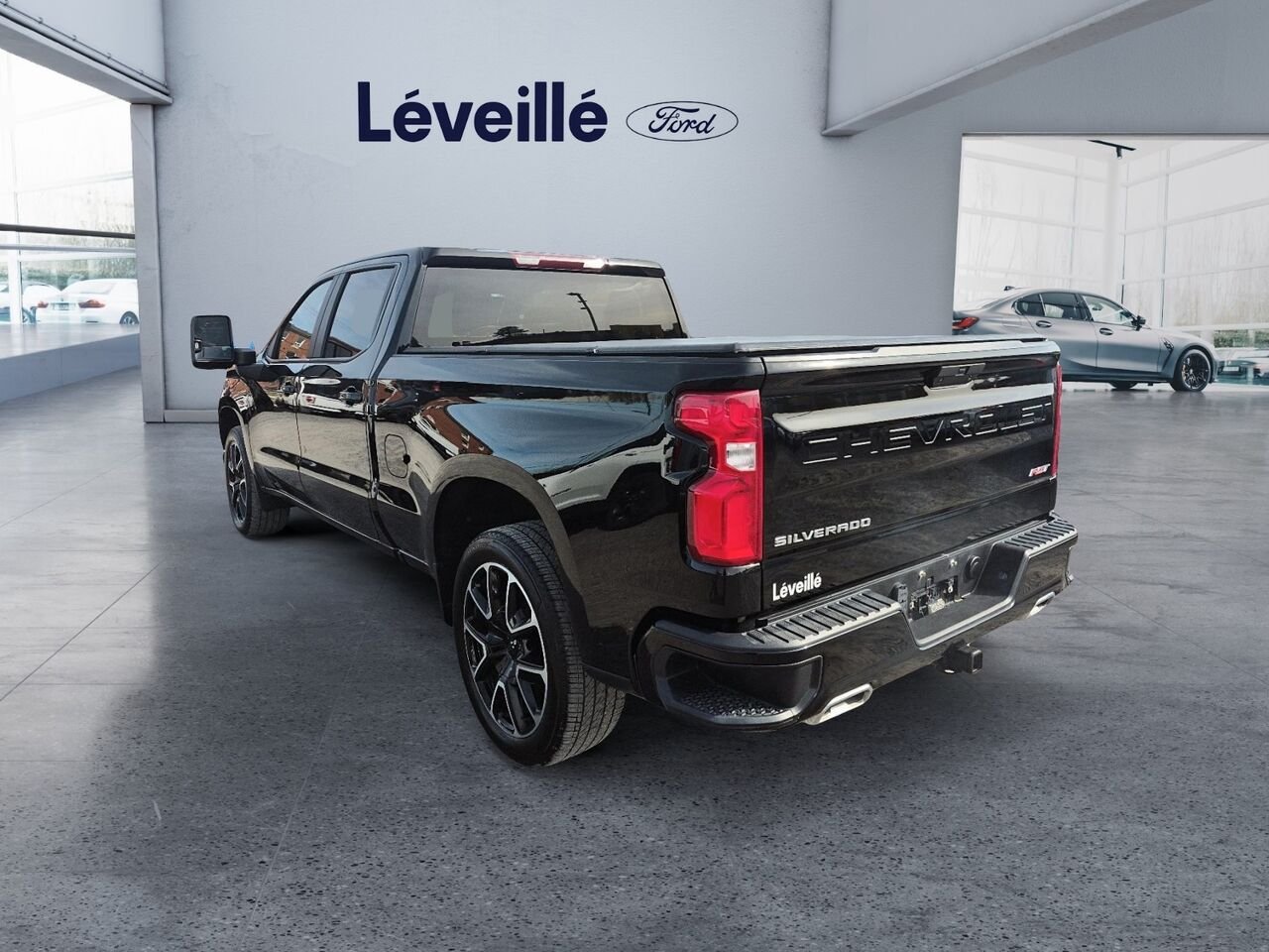 Chevrolet Silverado 1500 LTD 2F125A | RST LTD 3.0L ** Z71 OFF-ROAD ** GR COMMODITE ** MIRROIRS ELESTRIQUES ** 157 po 2022 Noir Saint-Jérôme - photo #3