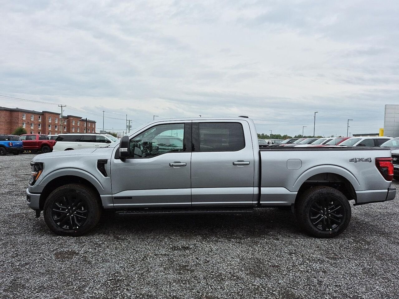 2026 Ford F-150 Iconic Silver Metallic Saint-Jérôme - photo #2