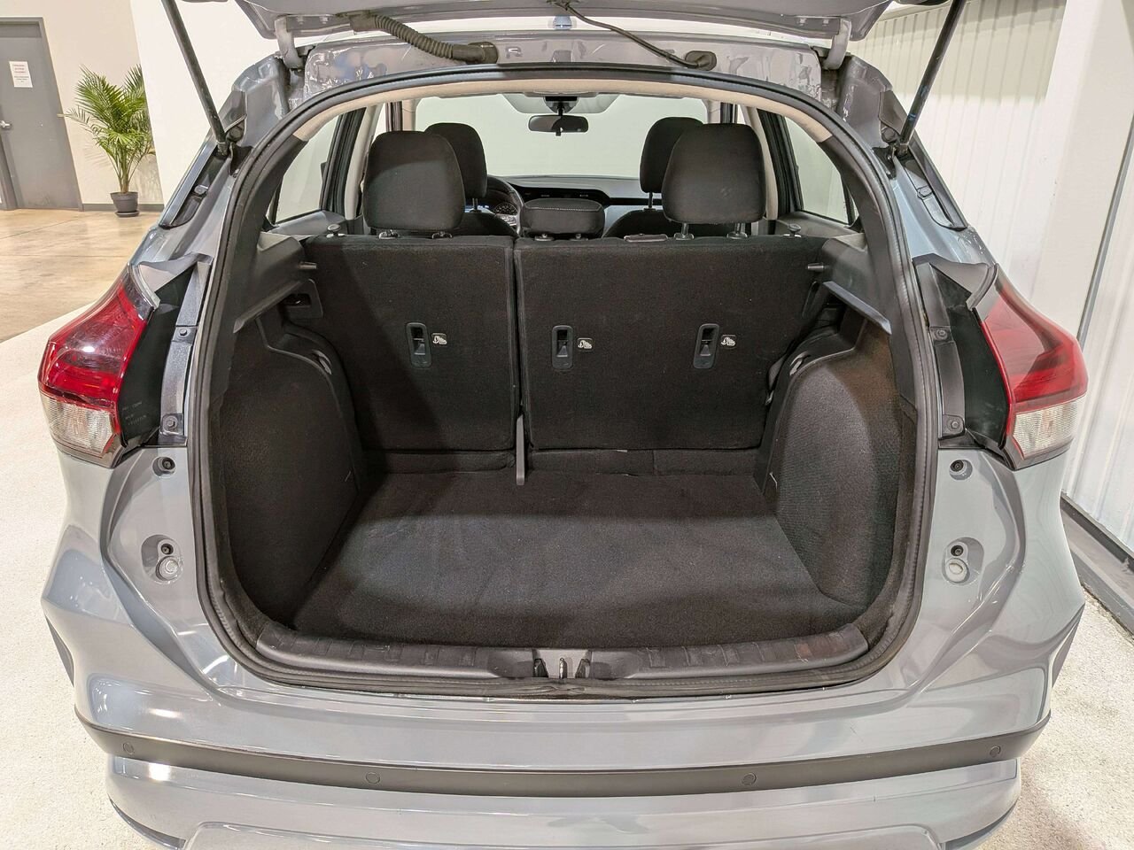 2024 Nissan Kicks SV FWD Grey Val-David - photo #8
