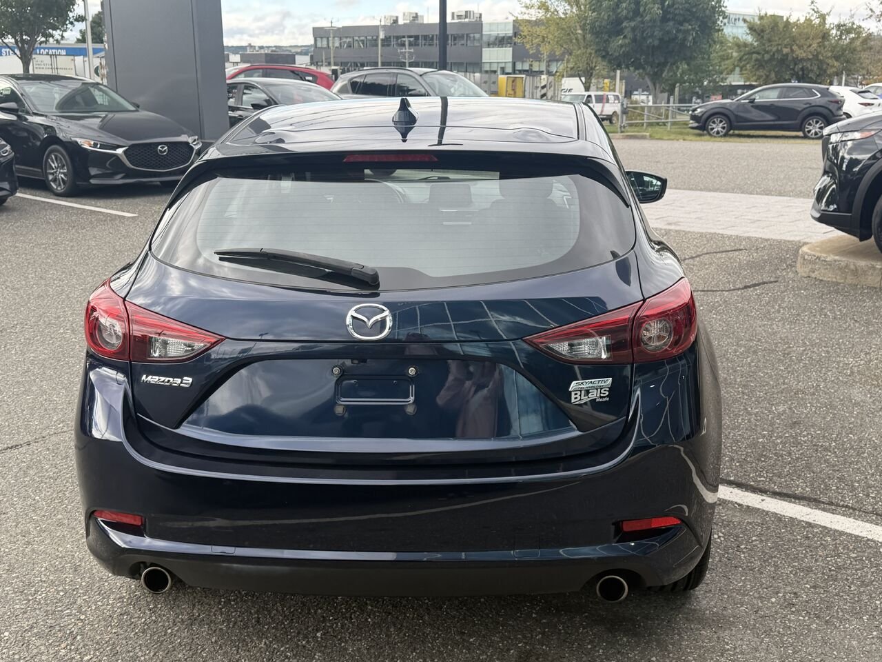 2017 Mazda Mazda3 Blue Ste-Marie - photo #5