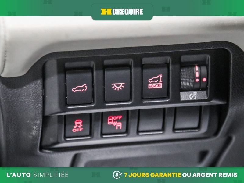 2020 Subaru Ascent White Saint-Eustache - photo #17