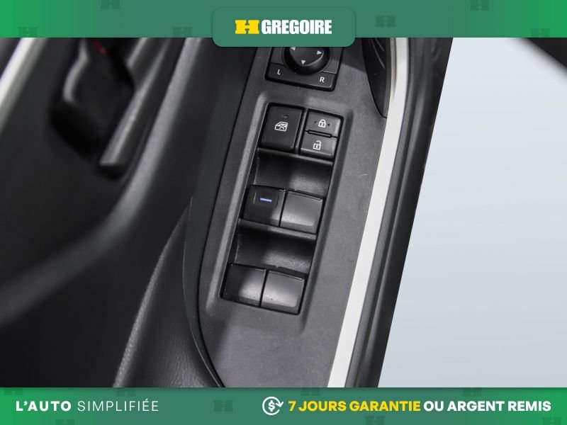 Toyota Rav 4 822342 | LE AUTO A/C CAM RECUL BLUETOOTH 2019 Blanc Laval - photo #18