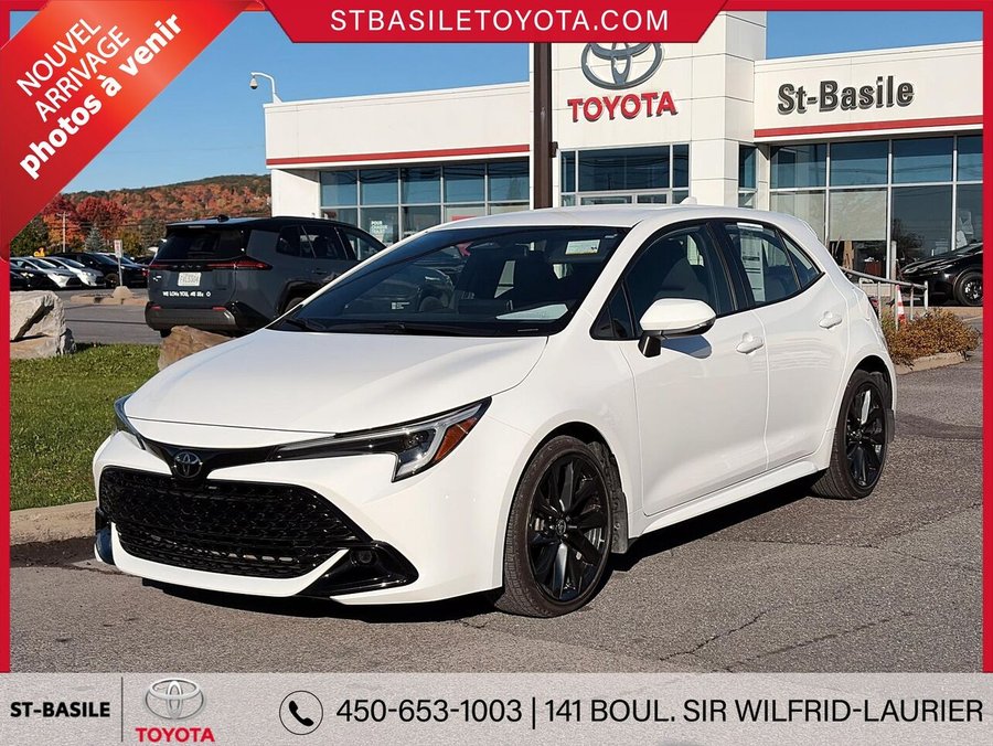 TOYOTA Corolla à hayon SE AMÉLIORÉ FWD 2025 Blanc