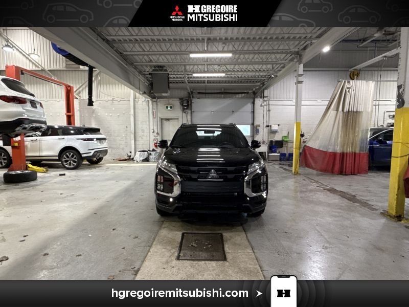 2020 Mitsubishi RVR Black Saint-Eustache - photo #1