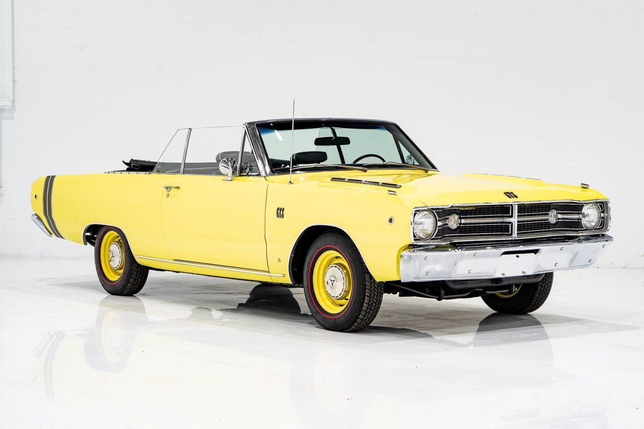 Dodge Dart *PRIX EN USD* GTS Conv Matching #s 340 cu in With Original Built Sheet 1968 Jaune Montréal - photo #1