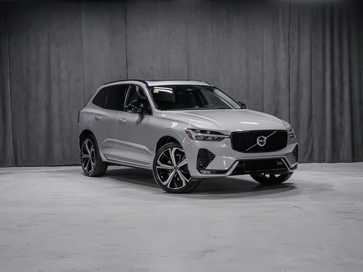 Volvo XC60 Ultimate Dark Theme 2023 Montréal - photo #1