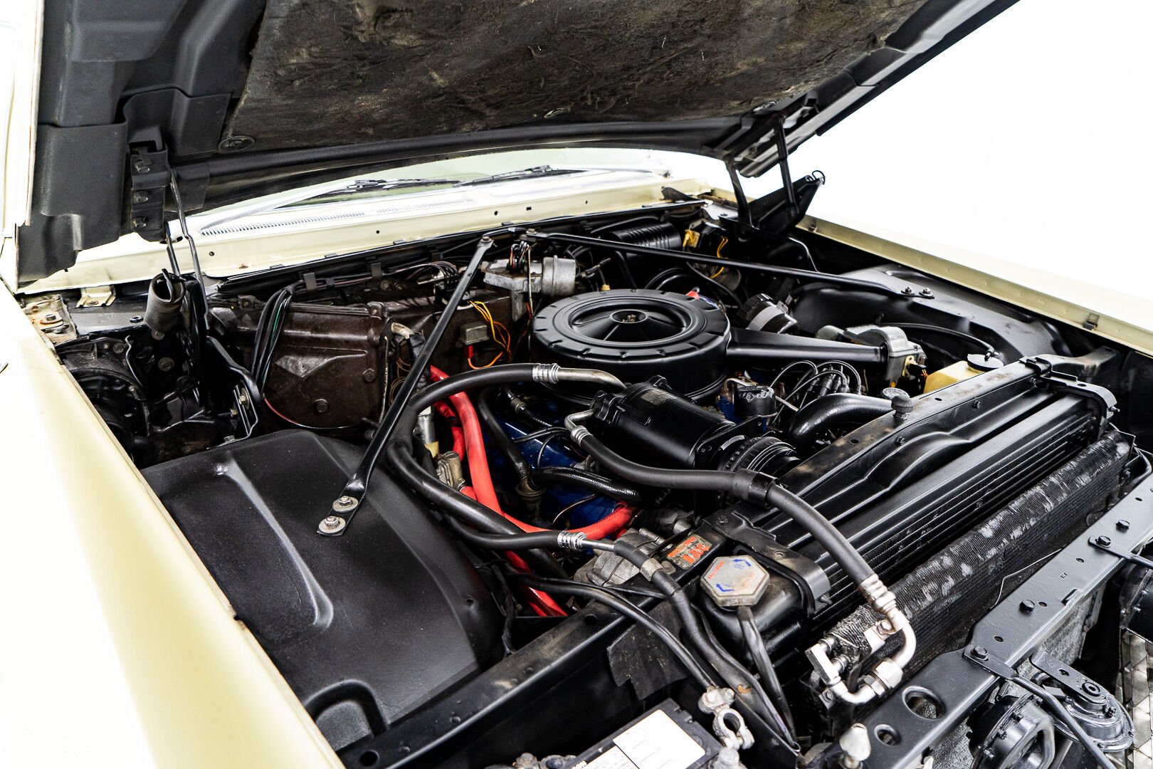 Cadillac DeVille Coupe *PRICE IN USD* Original California survivor factory A/C with only 36,992miles (59,532km) 1967 Or Montréal - photo #56