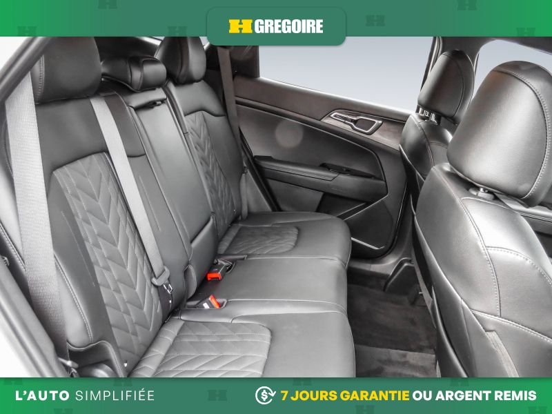 2025 Kia Sportage White Saint-Eustache - photo #25