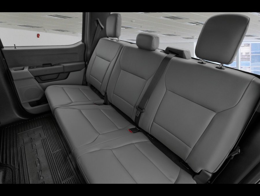Ford Super Duty F-350 à roues arrière jumelées XL cabine 6 places 4RM caisse de 8 pi 2027 Gris