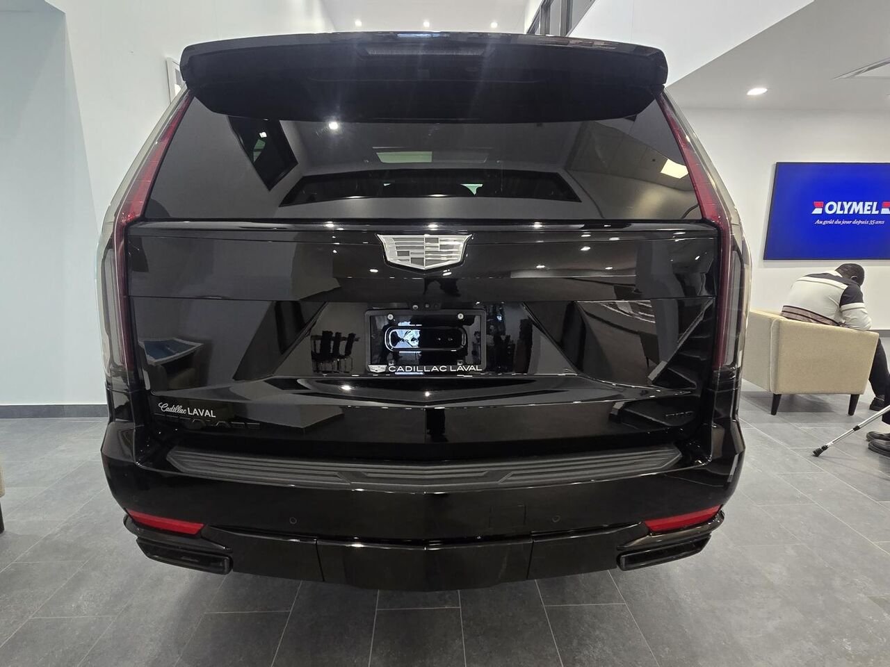 2024 Cadillac Escalade PLATINUM SPORT AWD FINANCEMENT À PARTIR 3.99% Black Laval - photo #7