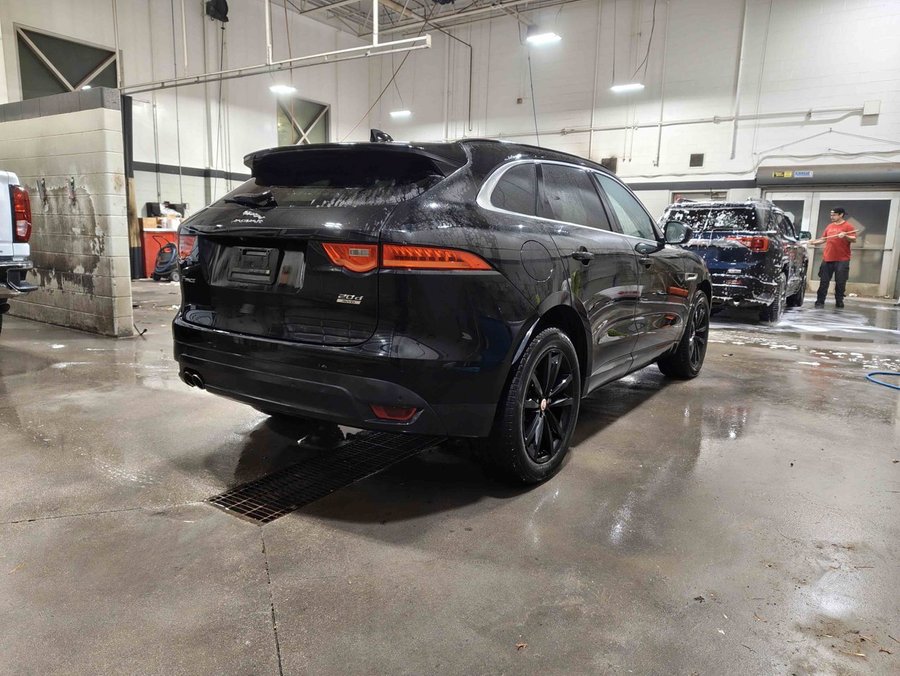 2018 Jaguar F-PACE Prestige 20d AWD Black