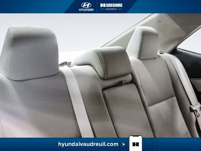 Toyota Corolla YA926 | 4dr Sdn CVT LE 2015 Beige Laval - photo #29