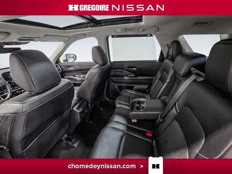 Nissan Pathfinder 2024 Blanc Blainville - photo #28