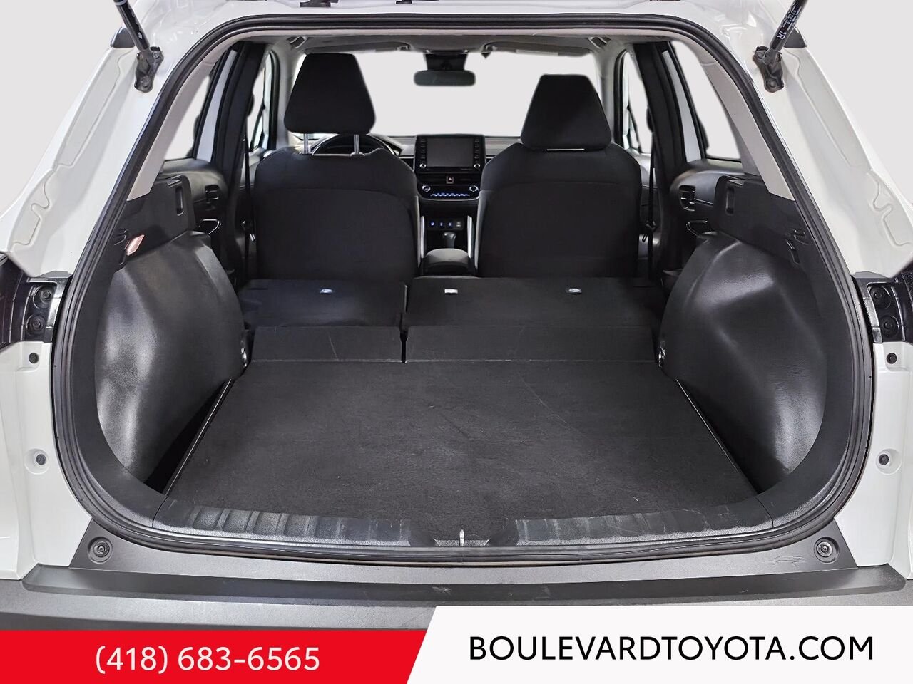 Toyota Corolla Cross 100529A-89 | LE, AWD, GROUPE PREMIUM 2022 Blanc Québec - photo #19