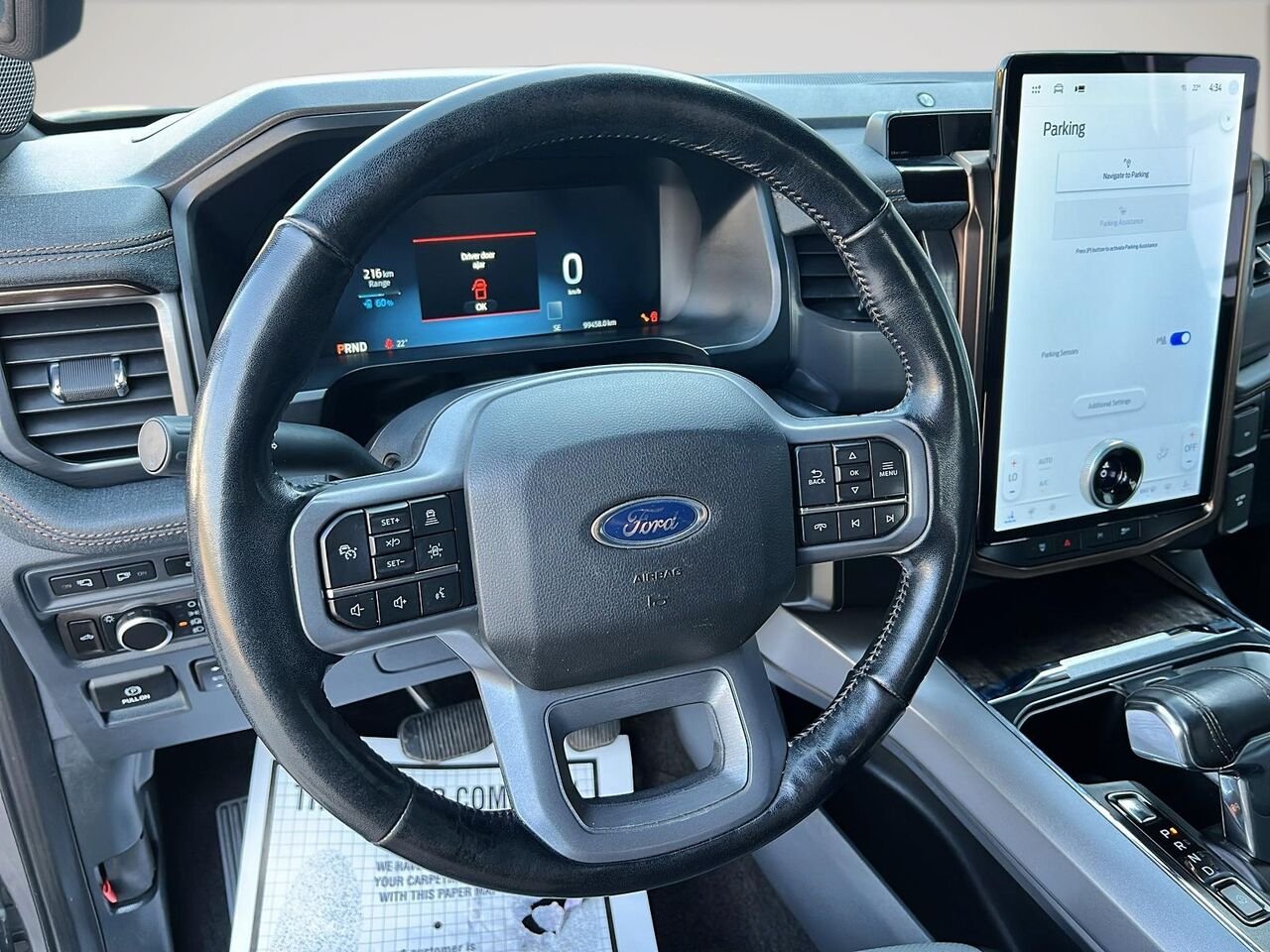 2023 Ford F-150 Lightning LARIAT STANDARD RANGE Grey Québec - photo #11