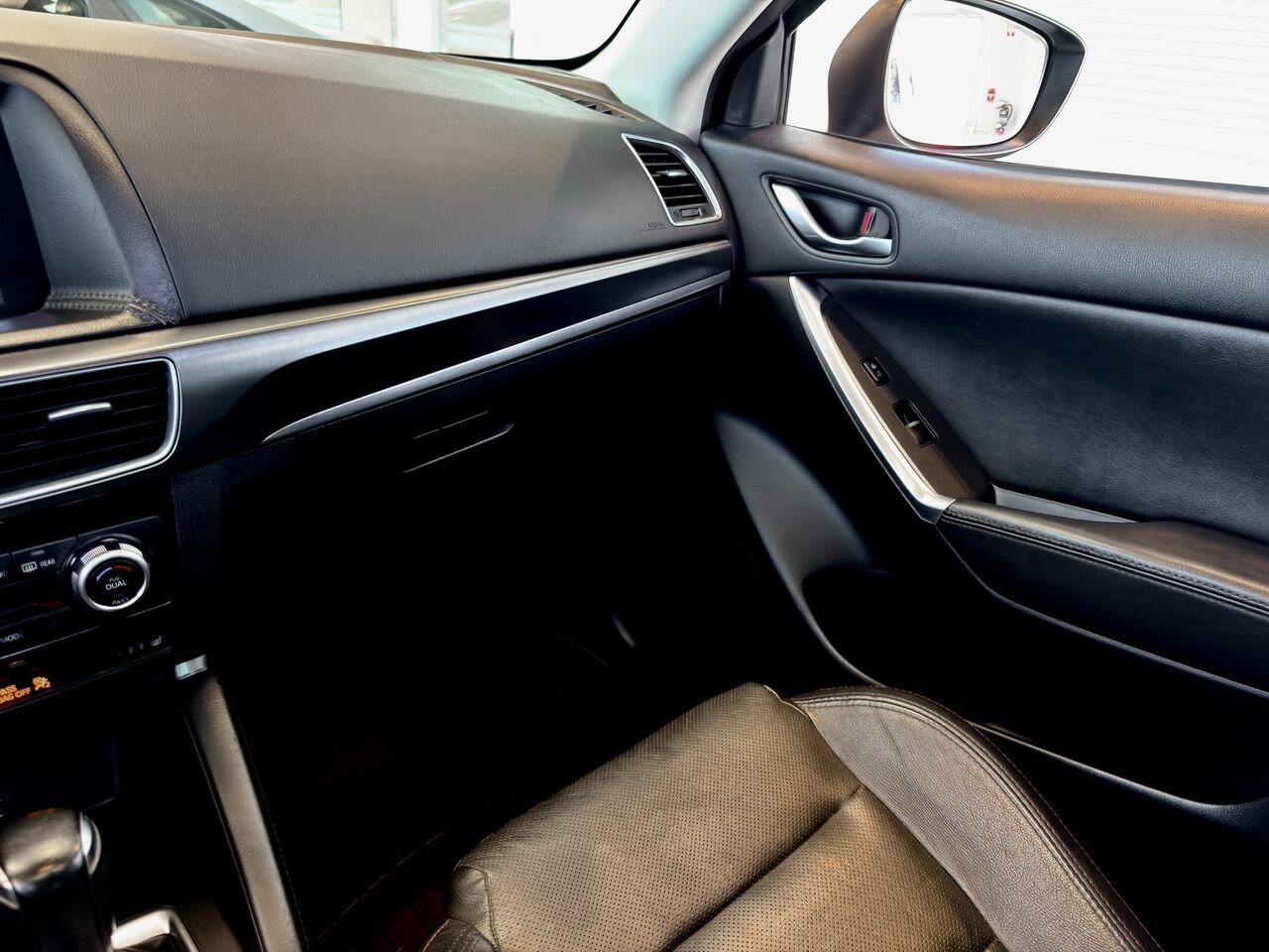 2016 Mazda CX-5 White Notre-Dame-des-Prairies - photo #21