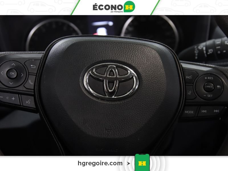 2022 Toyota Rav 4 Silver Blainville - photo #11