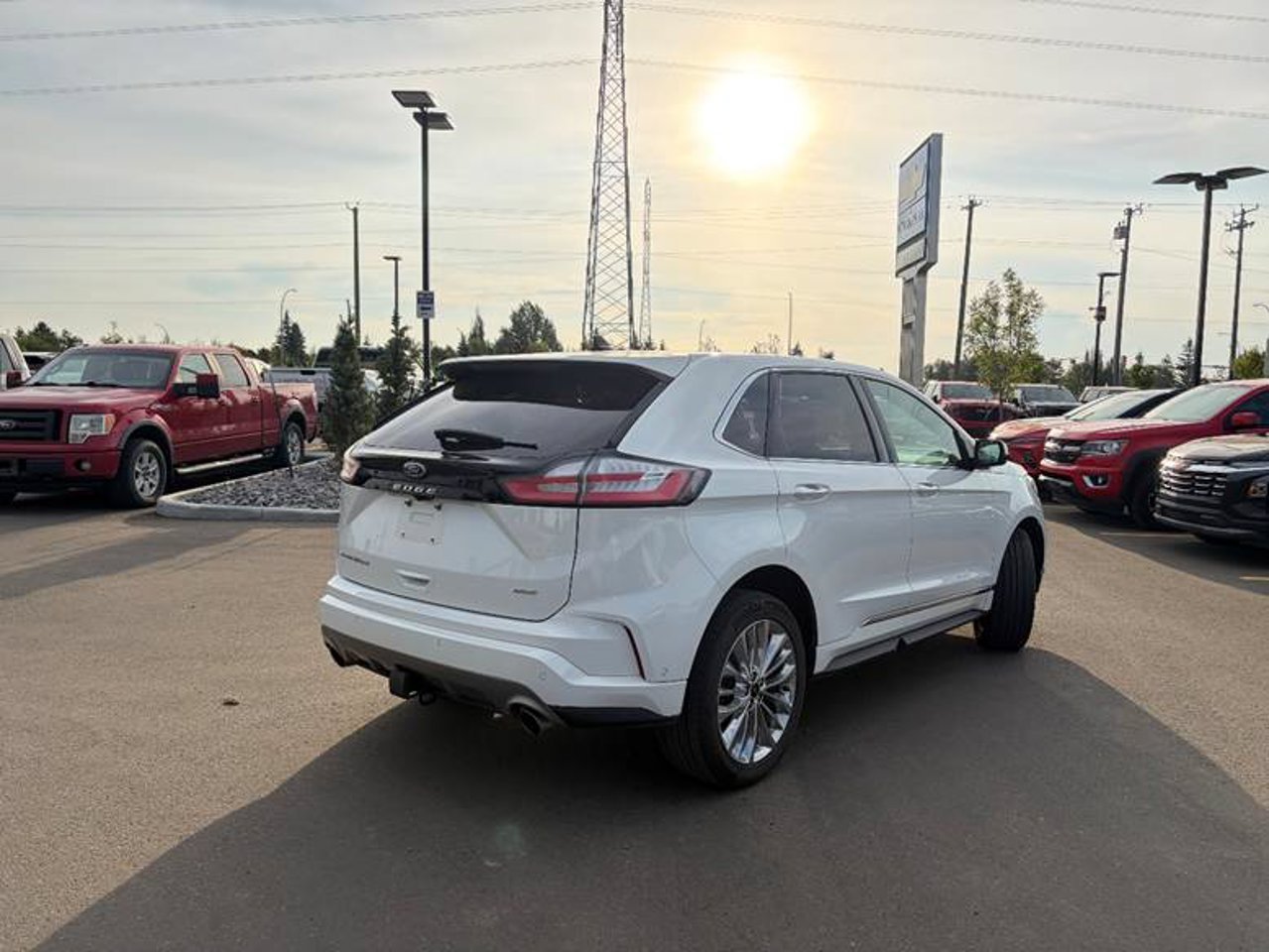 2022 Ford Edge Titanium AWD White Sherwood Park - photo #4