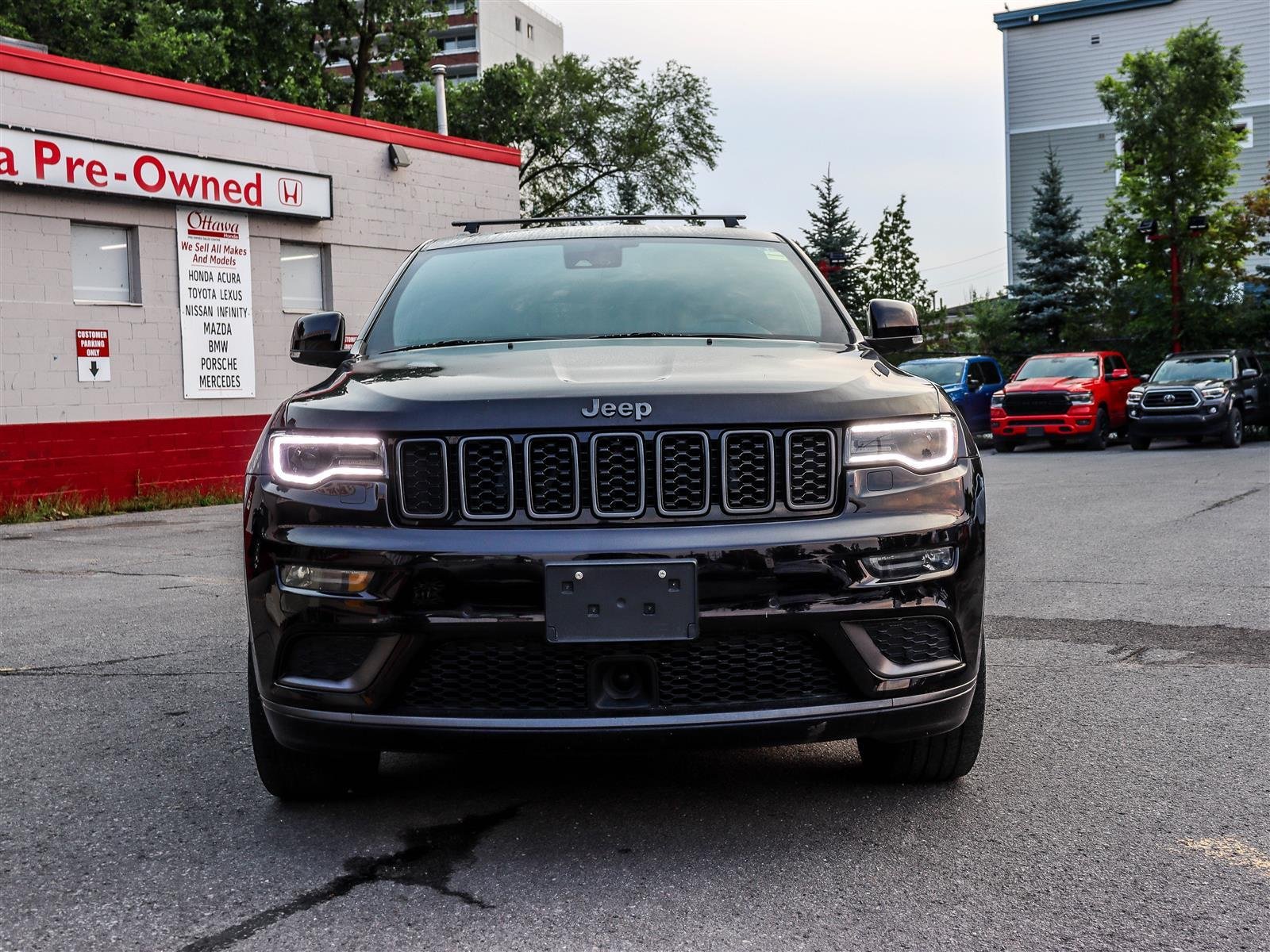 2018 Jeep Grand Cherokee Overland Ottawa & Gatineau - photo #1