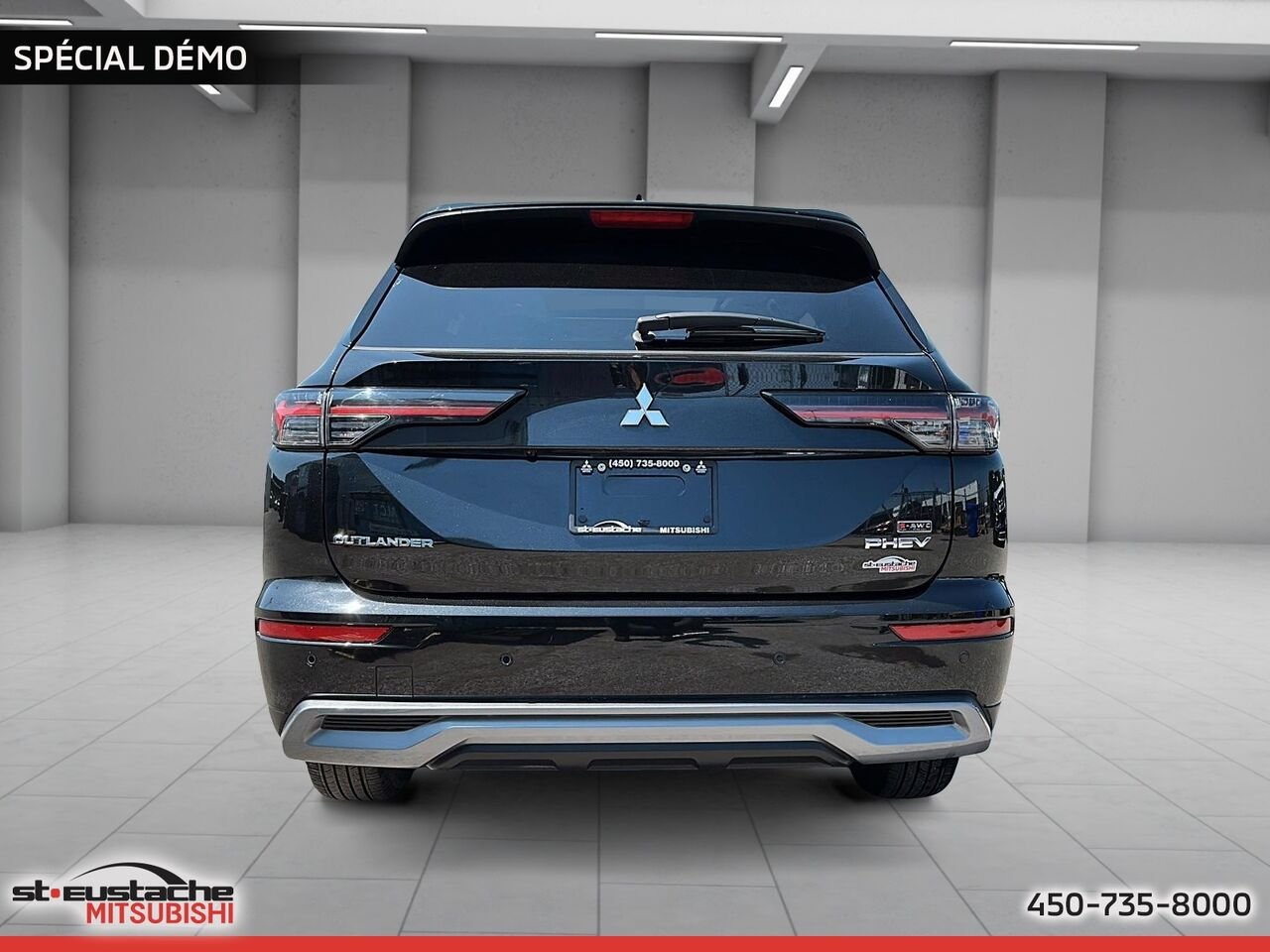 2026 Mitsubishi Outlander Plug-In Hybrid Black Diamond Premium Finish Saint-Eustache - photo #2