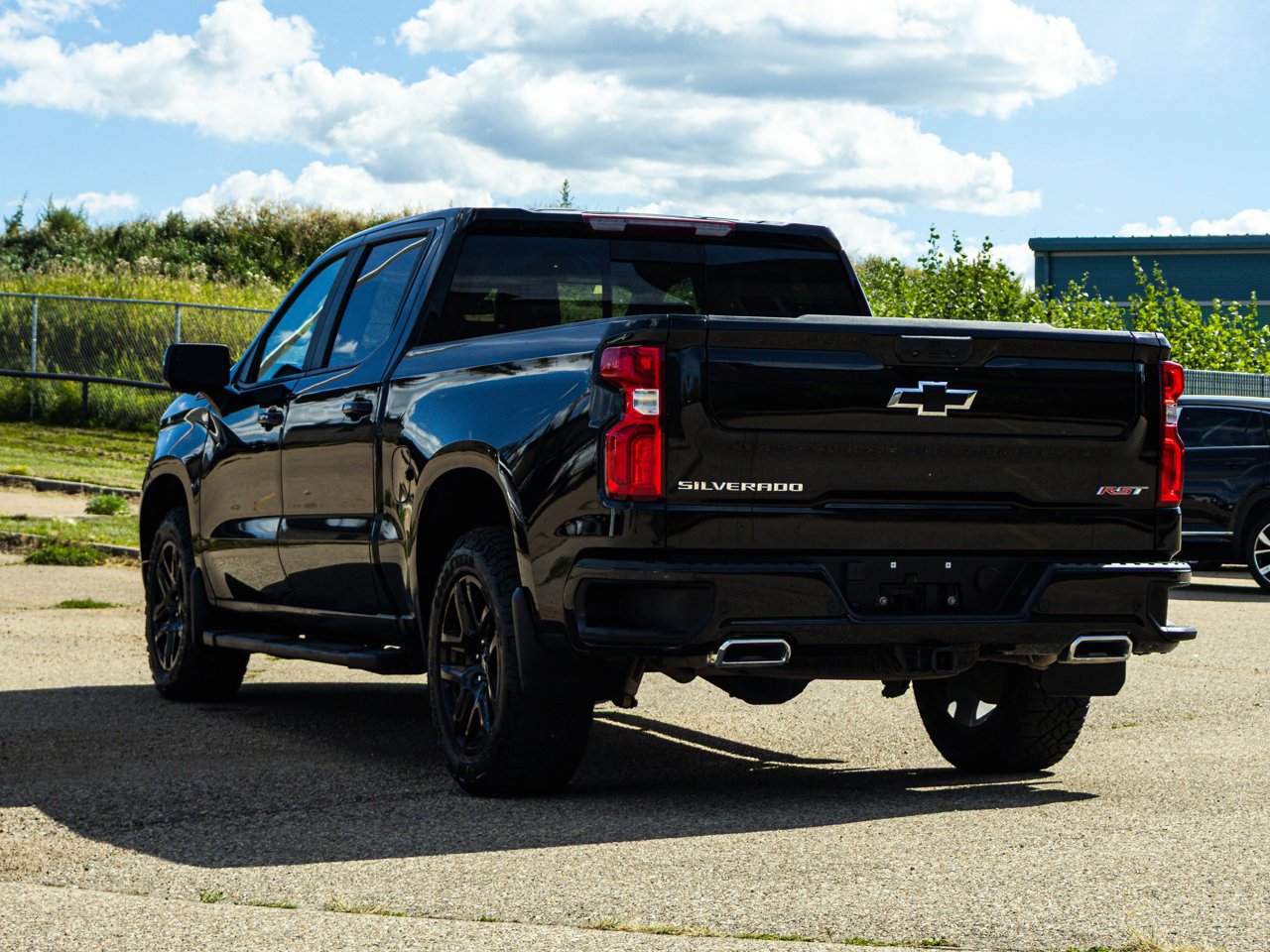 2024 Chevrolet Silverado 1500 4WD Crew Cab 147 RST Black Sherwood Park - photo #11