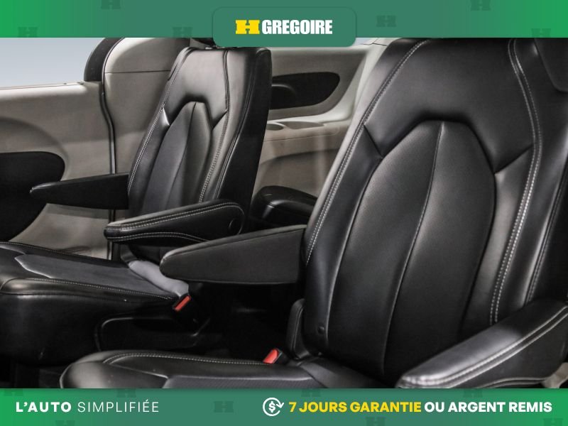 2023 Chrysler Pacifica White Saint-Eustache - photo #26
